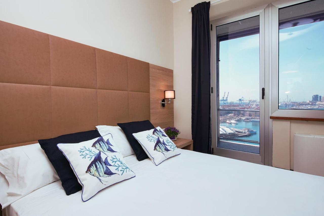Bluripa Guest House เจนัว ภายนอก รูปภาพ